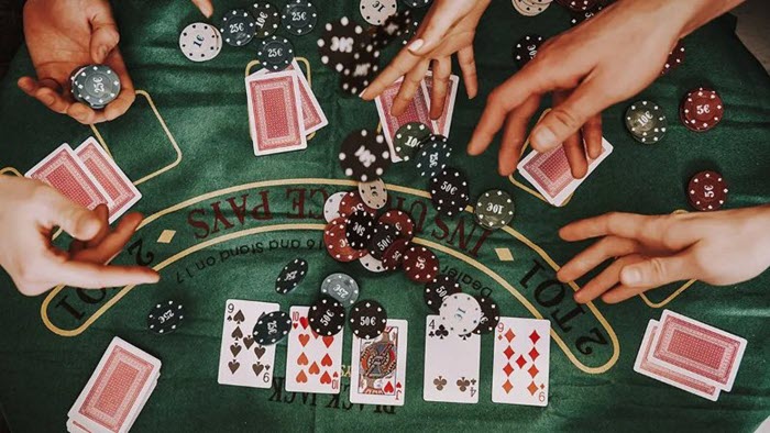 Tìm hiểu về luật chơi Poker online